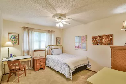 300 Saddleview Court, Granbury, TX 76048 - Photo 19