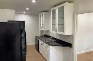 7824 Meadow Park Dr, Dallas, TX 75230 - Photo 9