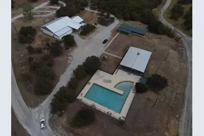 411 Mountain View Court, Sunset, TX 76270 - Photo 9