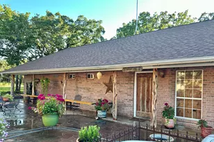 1149 Country Club Rd, Bowie, TX 76230 - Photo 31