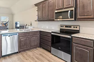 529 Lela Cir, Keene, TX 76059 - Photo 11