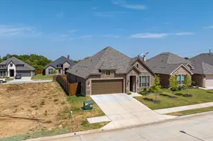 529 Lela Cir, Keene, TX 76059 - Photo 33