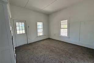 125 W Crawford St, Mingus, TX 76463 - Photo 11