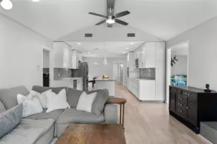 2724 Wooded Acres Dr, Waco, TX 76710 - Photo 9