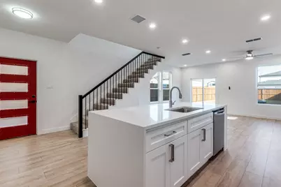 2416 Merlin Street, Dallas, TX 75215 - Photo 3