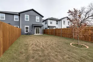 2418 Merlin St, Dallas, TX 75215 - Photo 15