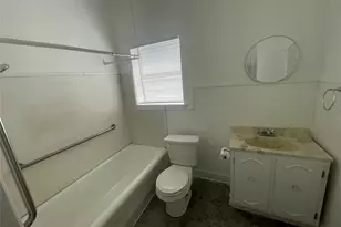 2122 Ave G, Wichita Falls, TX 76309 - Photo 5