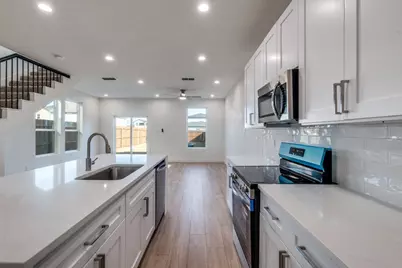 2431 Jeffries Street, Dallas, TX 75215 - Photo 3