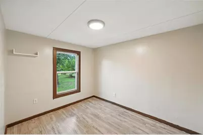 525 Surrey Lane, Burleson, TX 76028 - Photo 7