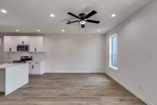 2427 Merlin St, Dallas, TX 75215 - Photo 11