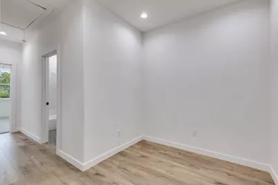 2427 Merlin Street, Dallas, TX 75215 - Photo 19