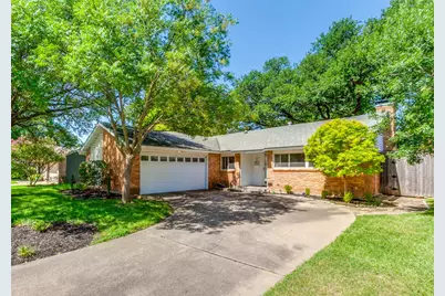 8621 Grenadier Drive, Dallas, TX 75238 - Photo 1