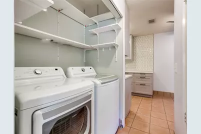 8621 Grenadier Drive, Dallas, TX 75238 - Photo 21