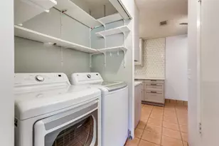 8621 Grenadier Dr, Dallas, TX 75238 - Photo 21