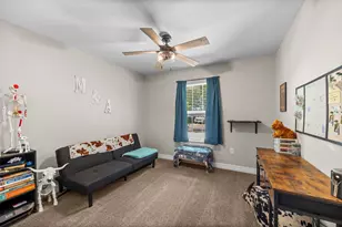 112 Buchanan St, Whitesboro, TX 76273 - Photo 13