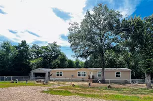 109 Zuni St, Mabank, TX 75156 - Photo 3