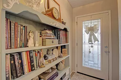 1325 N Creek Drive, Saginaw, TX 76179 - Photo 3