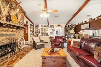 10510 US Highway 82 E, Blossom, TX 75416 - Photo 5