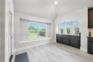 1221 Brookview Dr, Justin, TX 76247 - Photo 17