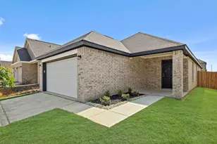 1601 Romans Rd, Ennis, TX 75119 - Photo 3