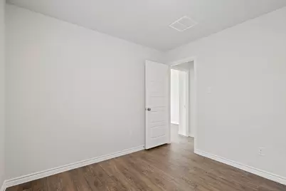 1601 Romans Road, Ennis, TX 75119 - Photo 11