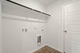 1601 Romans Rd, Ennis, TX 75119 - Photo 7