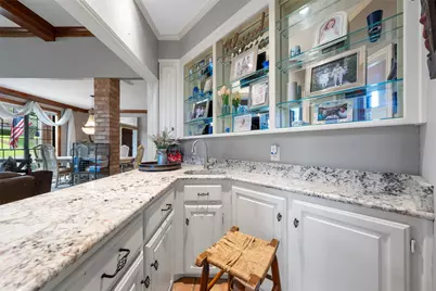 804 Wooded Crest Drive, Woodway, TX 76712 - Photo 11