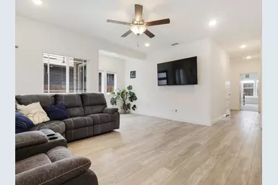 560 Val Verde Street, Aubrey, TX 76227 - Photo 9