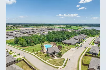 560 Val Verde Street, Aubrey, TX 76227 - Photo 37