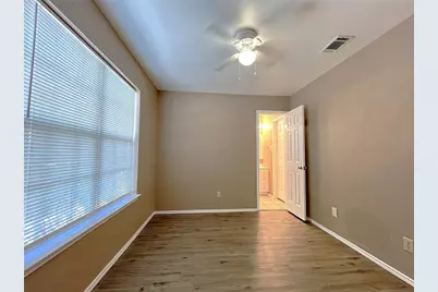 1023 Fannin Street, Denton, TX 76201 - Photo 9