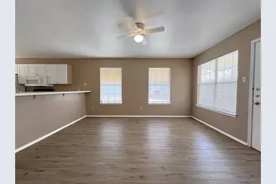 1023 Fannin Street, Denton, TX 76201 - Photo 5