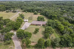 2200 County Rd 425C, Cleburne, TX 76031 - Photo 33