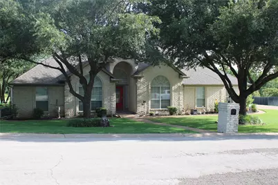 404 Baker Lane, Robinson, TX 76706 - Photo 1