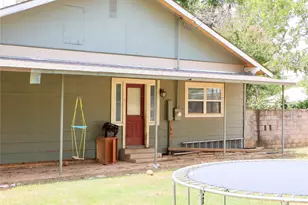 203 E Bennett St, Strawn, TX 76475 - Photo 21