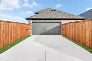 1000 Western Hls Dr, Crowley, TX 76036 - Photo 39