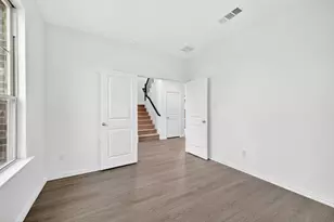 1000 Western Hls Dr, Crowley, TX 76036 - Photo 9