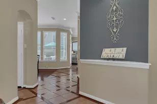 2215 Red Hawk Ln, Euless, TX 76039 - Photo 5