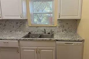 5614 Christie Ln, Garland, TX 75044 - Photo 9