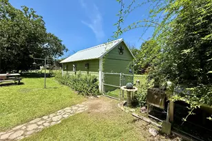 713 N Mesquite St, Hico, TX 76457 - Photo 25