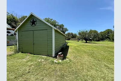 713 N Mesquite Street, Hico, TX 76457 - Photo 27