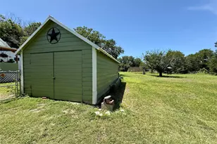 713 N Mesquite St, Hico, TX 76457 - Photo 27