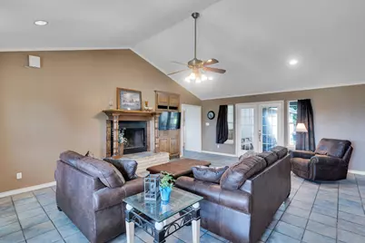 1518 Fm 985, Ennis, TX 75119 - Photo 23