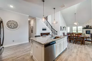 9004 Conroe Dr, Denton, TX 76226 - Photo 5