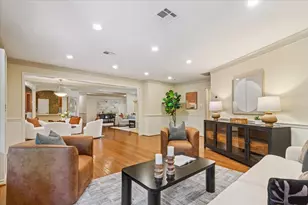 102 N 30th St, Waco, TX 76710 - Photo 9