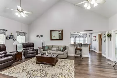 2400 Springfield Road, Springtown, TX 76082 - Photo 7