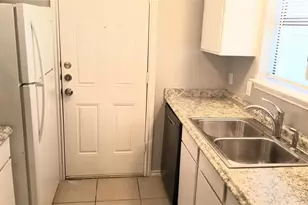 1730 Justin Lyn St, Arlington, TX 76012 - Photo 7