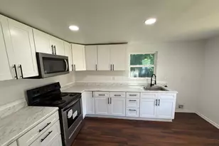 711 Dubois St, Denison, TX 75020 - Photo 9