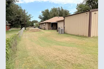 620 S Mingus Boulevard, Mingus, TX 76463 - Photo 19