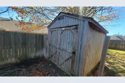 1507 Lindsey Lane W #B, Cleburne, TX 76033 - Photo 25