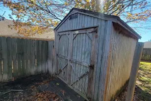 1507 Lindsey Ln W, Cleburne, TX 76033 - Photo 25